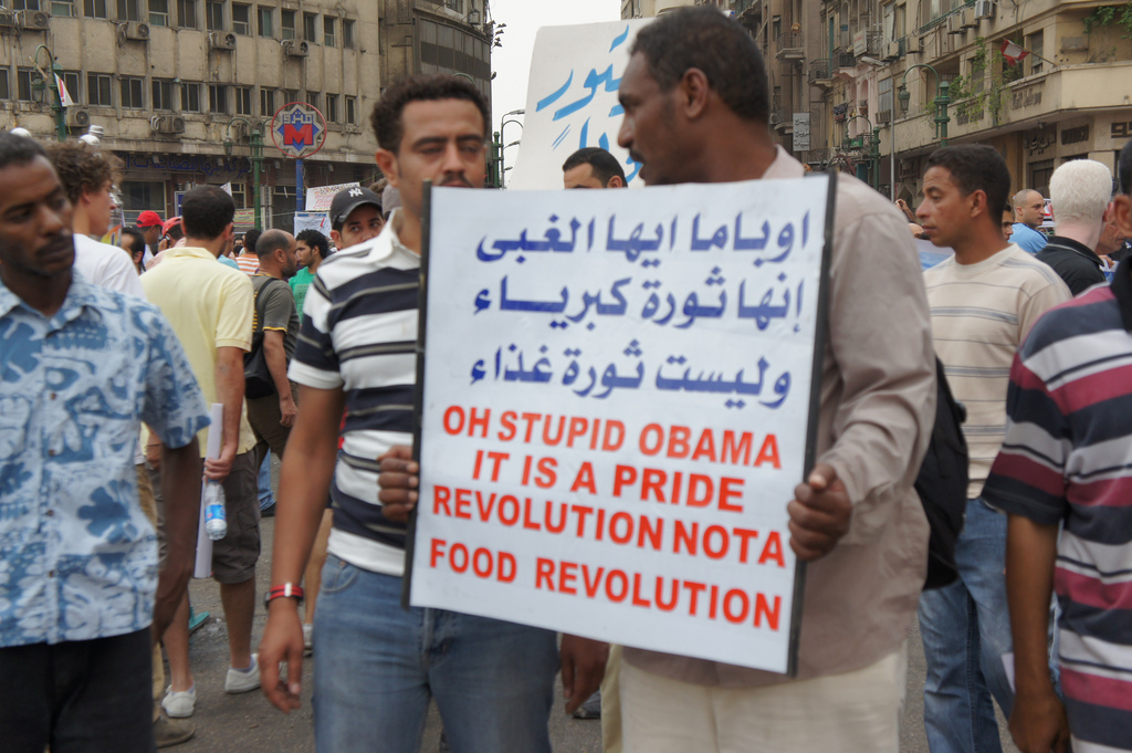 למצרים אין יותר אמון באמריקה; שלט נגד אובמה. צילום: Zeinab Muhamed CC BY-NC-SA 2.0
